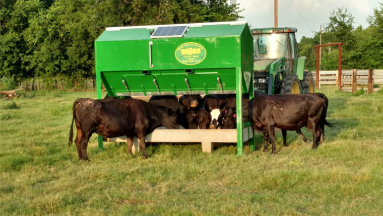 太陽(yáng)能給料機(jī) 太陽(yáng)能給料機(jī)